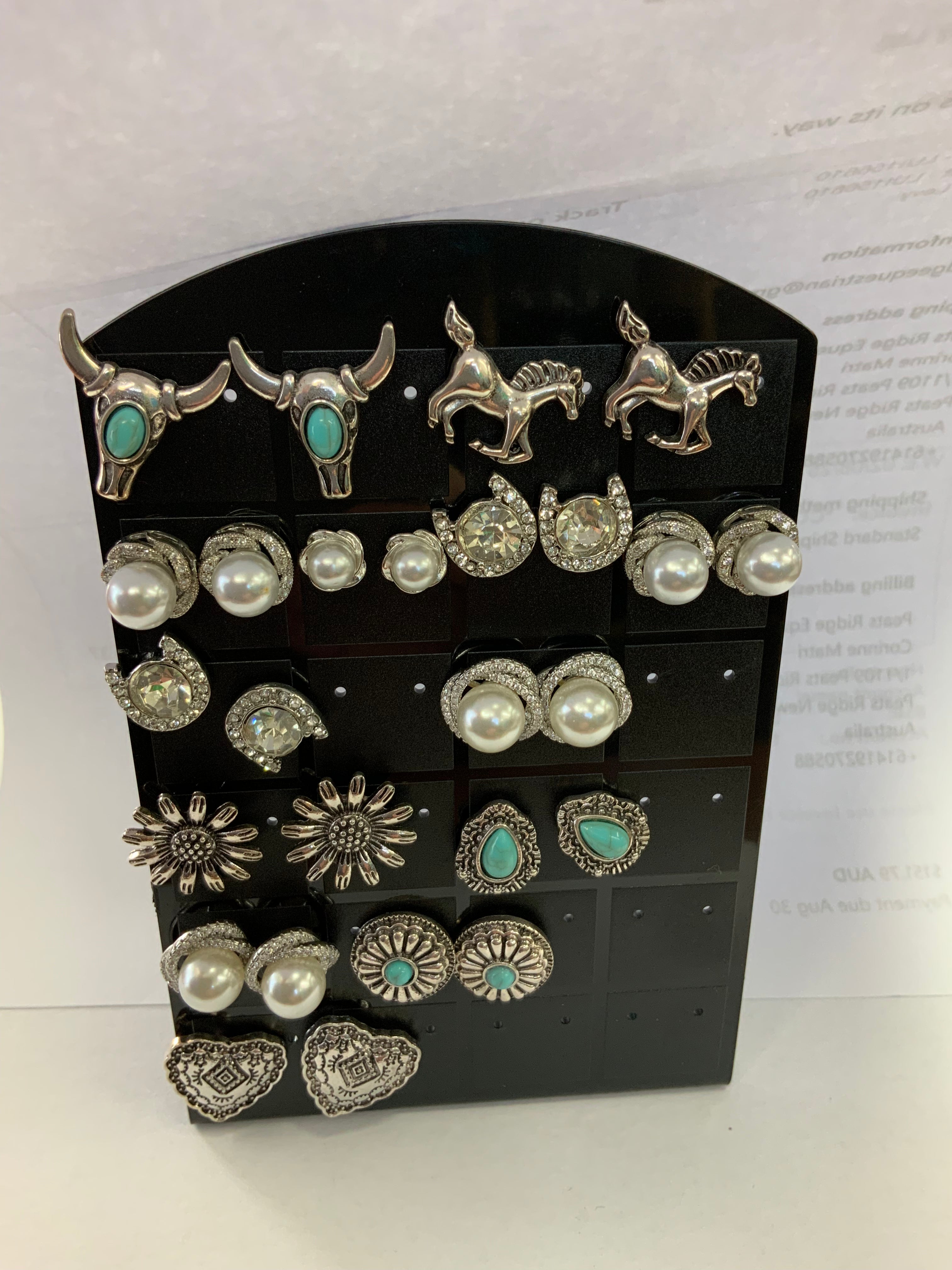 Assorted earrings