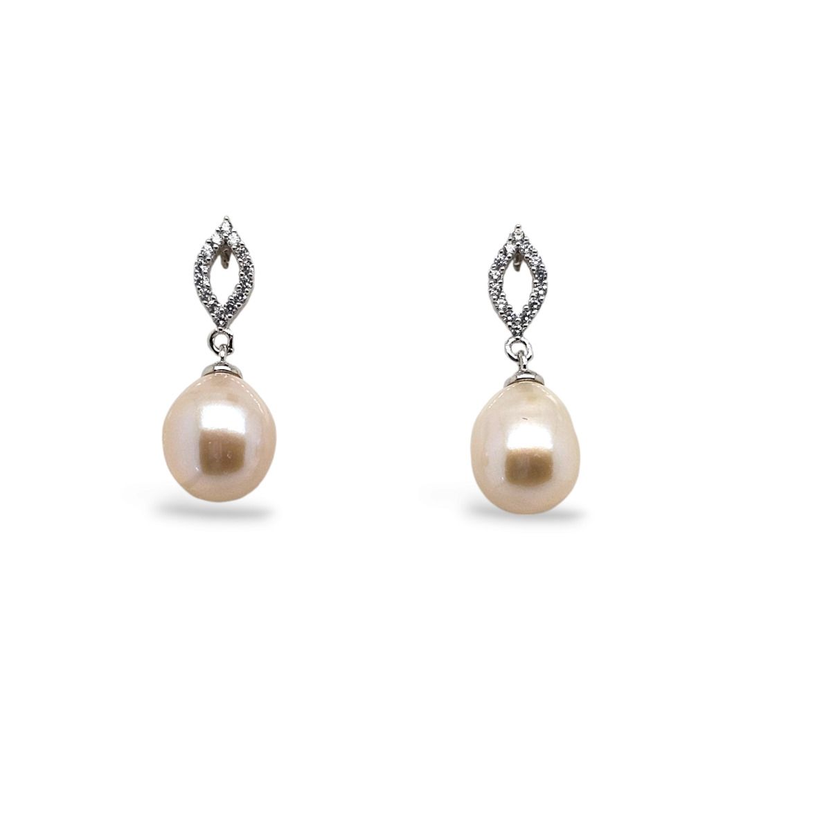 Mountain Creek Jewelry Pearl Earrings