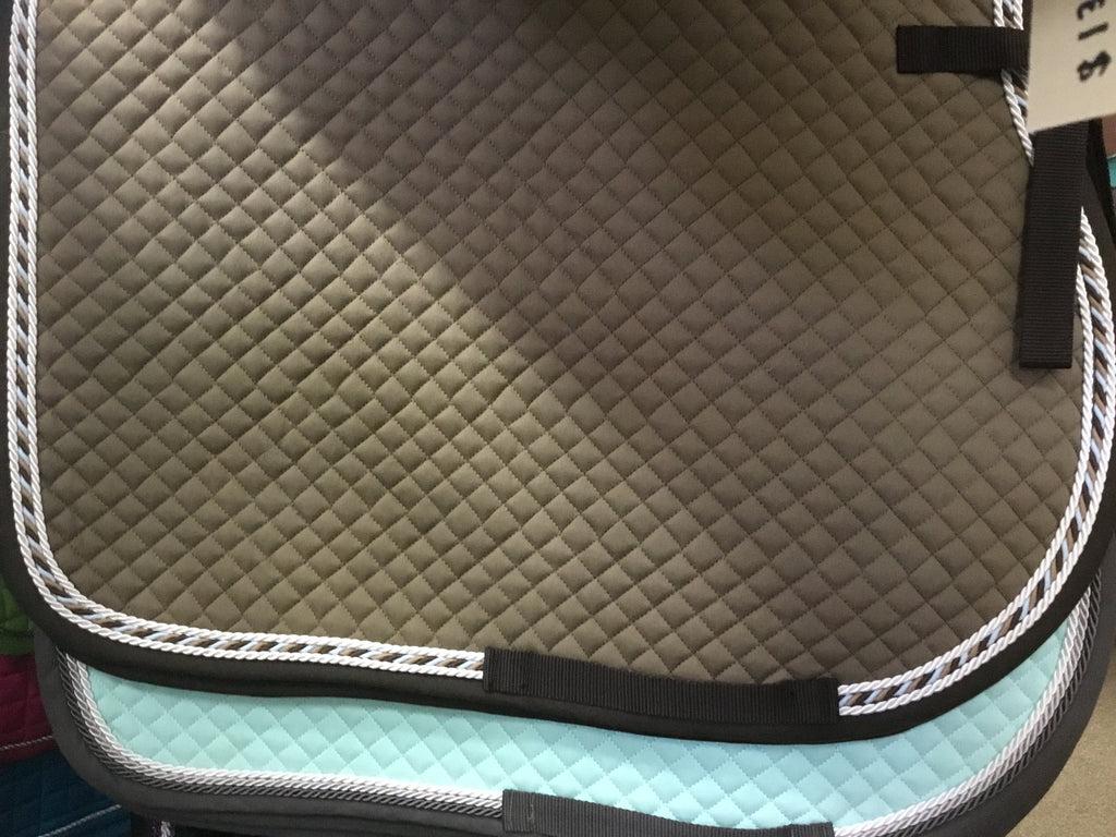 Kwesta Royale Saddle Pad